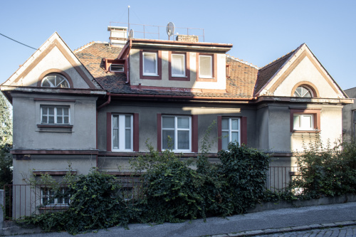 Dvojdom Merganca a Klimeša. Prvá republika. Čelakovského ulica. Zdroj info - register-architektury.sk
