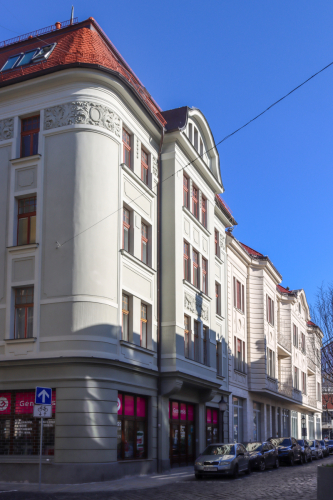 Bytový dom. Klobučnícka ulica. Po roku 1903. Zdroj info - PÚ SR