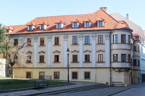 Meštiansky dom. Pôvodne 14. storočie. Panská ulica. Zdroj info - PÚ SR