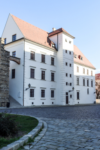 Jezuitské kolégium. 17. storočie. Kapitulská ulica. Zdroj info - PÚ SR
