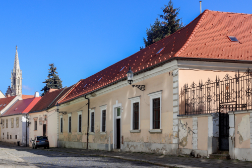 Kapitulská ulica.