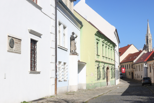Kapitulská ulica.