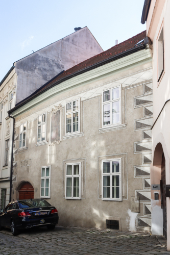 Meštiansky dom. Pôvodne pred rokom 1422. Prepoštská ulica. Zdroj info - PÚ SR