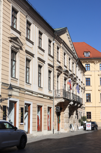 Zichyho palác. 18. storočie. Ventúrska ulica. Zdroj info - PÚ SR