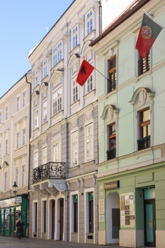 Péterffiho palác. 18. storočie. Ventúrska ulica. Zdroj info - PÚ SR
