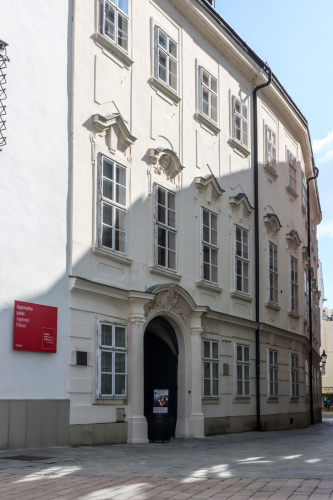 Apponyiho palác. 18. storočie. Radničná ulica. Zdroj info - PÚ SR