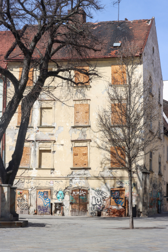 Himmelreich. Pôvodne 13. storočie. Františkánske námestie. Zdroj info - PÚ SR