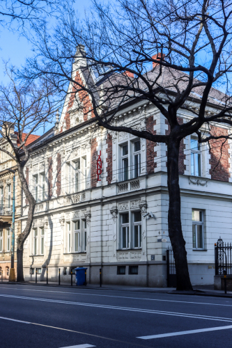 Vila lekárnika Tauschera. 19. storočie. Štefánikova ulica. Zdroj info - PÚ SR