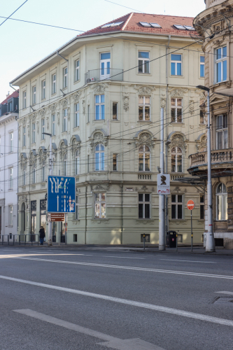 Bytový dom. 19. storočie. Štefánikova ulica. Zdroj info - PÚ SR