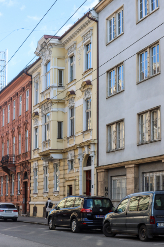 Bytový dom. Začiatok 20. storočia. Palisády. Zdroj info - PÚ SR