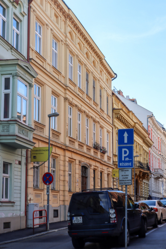 Bytový dom. 19. storočie. Kozia ulica. Zdroj info - PÚ SR
