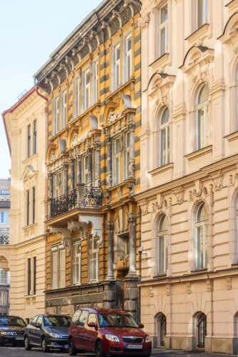 Bytový dom. 19. storočie. Ulica Mateja Bela. Zdroj info - PÚ SR