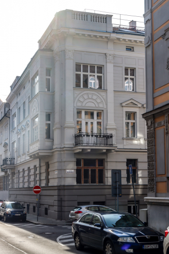 Bytový dom. Začiatok 20. storočia. Ulica Mateja Bela. Zdroj info - PÚ SR