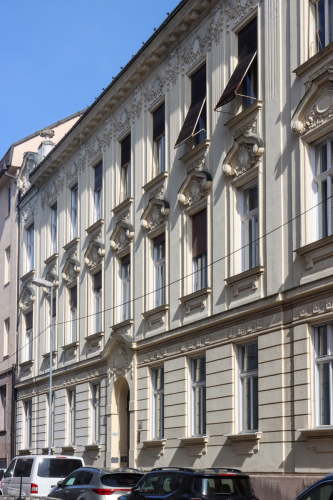Bytový dom. Začiatok 20. storočia. Gunduličova ulica. Zdroj info - PÚ SR