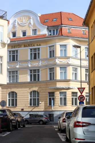 Bytový dom. Začiatok 20. storočia. Gunduličova ulica. Zdroj info - PÚ SR
