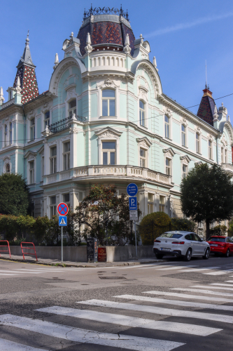 Bytový dom. Pred rokom 1906. Kuzmányho ulica.