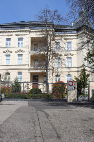 Bytový dom. 19. storočie. Kuzmányho ulica. Zdroj info - PÚ SR