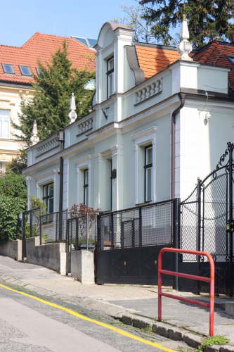 Vila. 19. storočie. Kuzmányho ulica. Zdroj info - PÚ SR