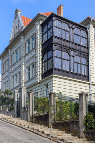 Bytový dom. Okolo roku 1890. Kuzmányho ulica. Zdroj info - PÚ SR