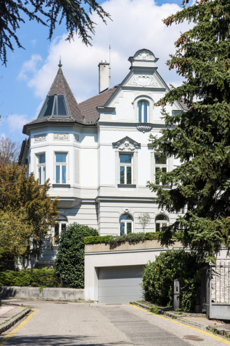 Vila Jána Neubauera. Okolo roku 1915. Porubského ulica. Zdroj info - PÚ SR
