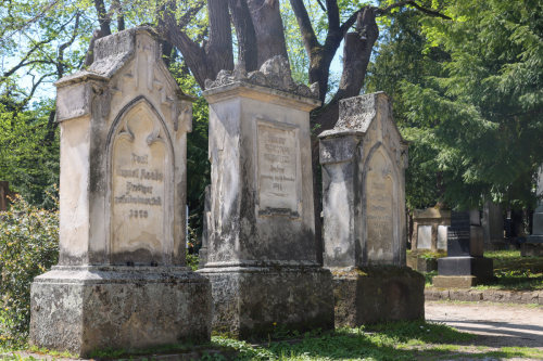 Evanjelický cintorín Kozia brána. 18. až 20. storočie. Šulekova ulica. Zdroj info - PÚ SR