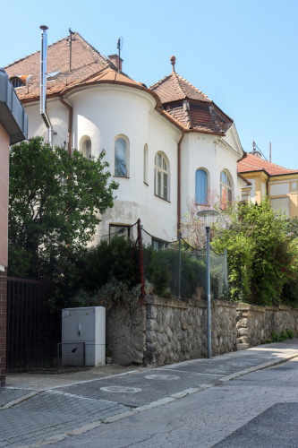 Vila. Začiatok 20. storočia. Zrínskeho ulica. Zdroj info - PÚ SR
