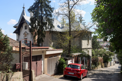 Vila. 19. až začiatok 20. storočia. Novosvetská ulica. Zdroj info - PÚ SR