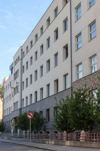Bývalá Zemská poisťovňa. Prvá republika. Bezručova ulica. Zdroj info - PÚ SR