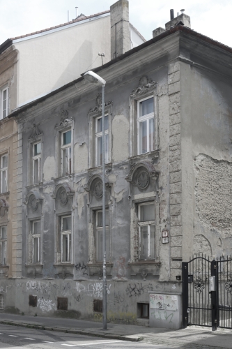 Bytový dom. Začiatok 20. storočia. Leškova ulica. Zdroj info - PÚ SR