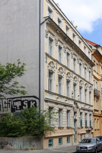 Bytový dom. Začiatok 20. storočia. Leškova ulica. Zdroj info - PÚ SR