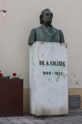 Pomník Aloisa Kolíska. Prvá republika. Františkánske námestie. Zdroj info - PÚ SR