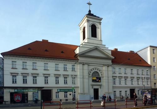 KOSTOL SV. LADISLAVA A ŠPITÁL. 19. STOROČIE. ŠPITÁLSKA ULICA.